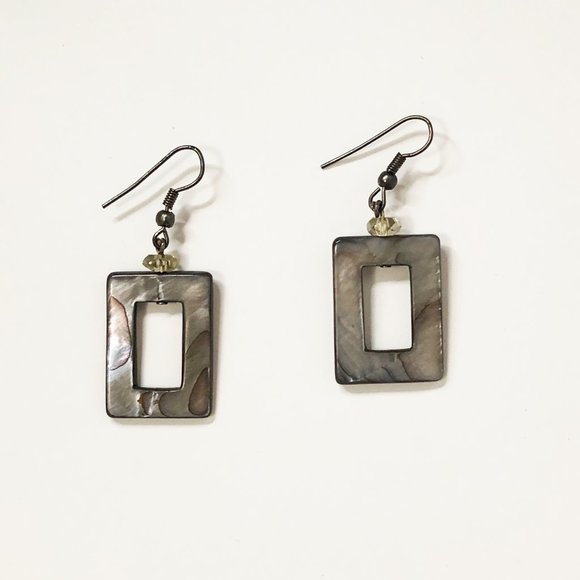 Grey Mother of Pearl Rectangular Earrings - Picture 5 of 5